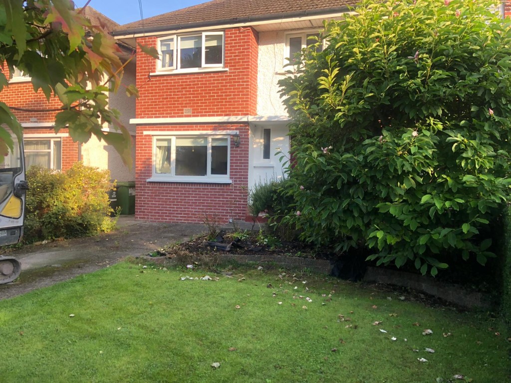 Gold Gravel Driveway Installation in Bristol → Bristol Paving